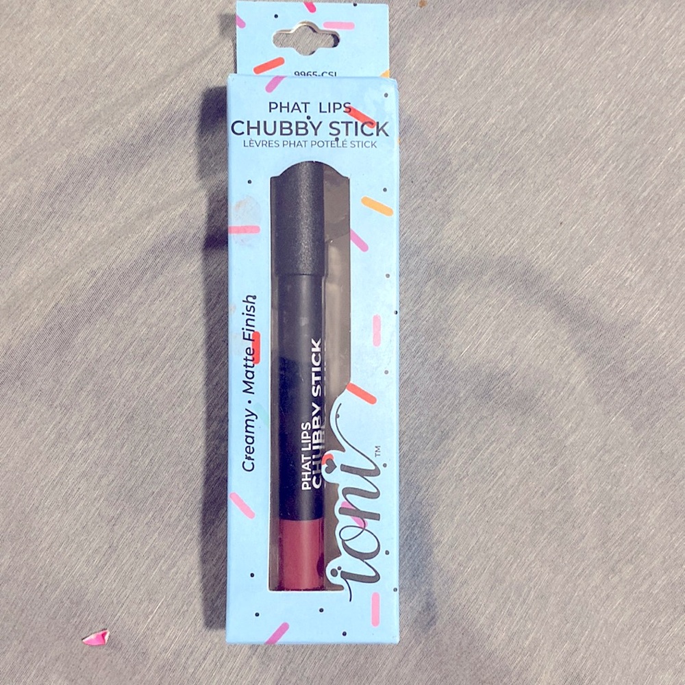 Toni creamy lipstick